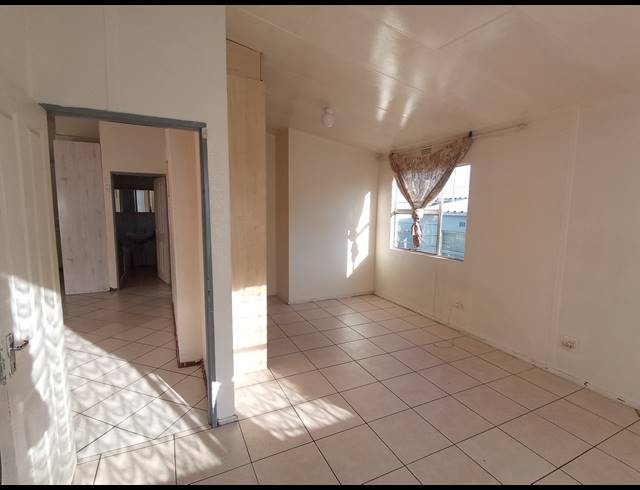 2 BEDROOM TOWNHOUSE FOR SALE IN RIDGEWAY